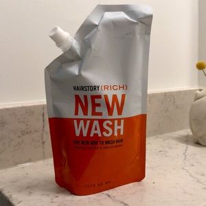 Unopened 20oz pouch of Hairstory New Wash Rich.